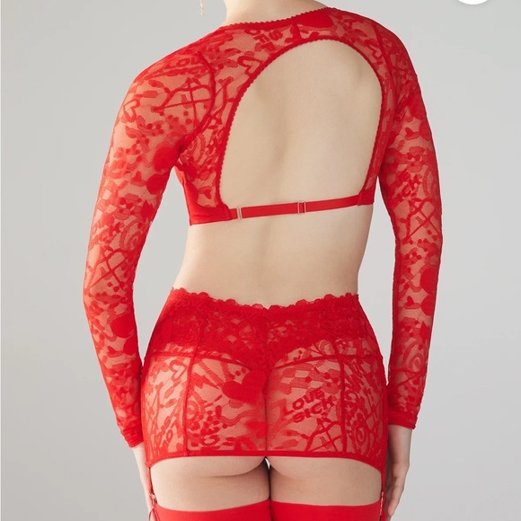 Savage X Fenty Goji Berry Red Lovestruck Complete VIP Box 4 Piece Set - Picture 4 of 17